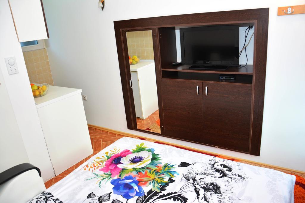 Apartment Milica Котор Екстер'єр фото